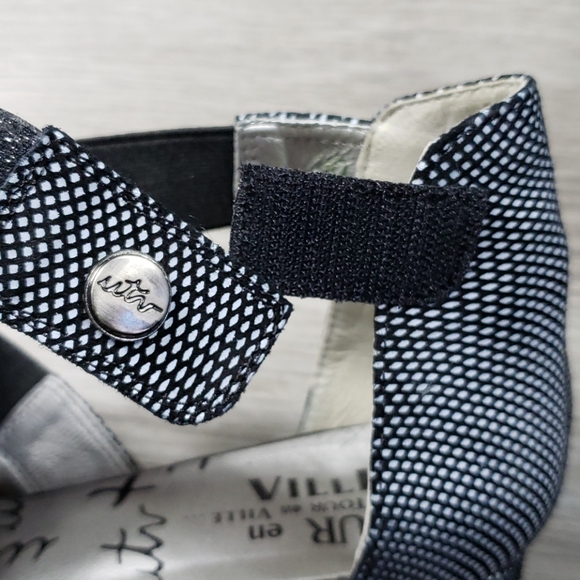 Un Tour En Ville  Sandals sz 40 - Picture 10 of 14